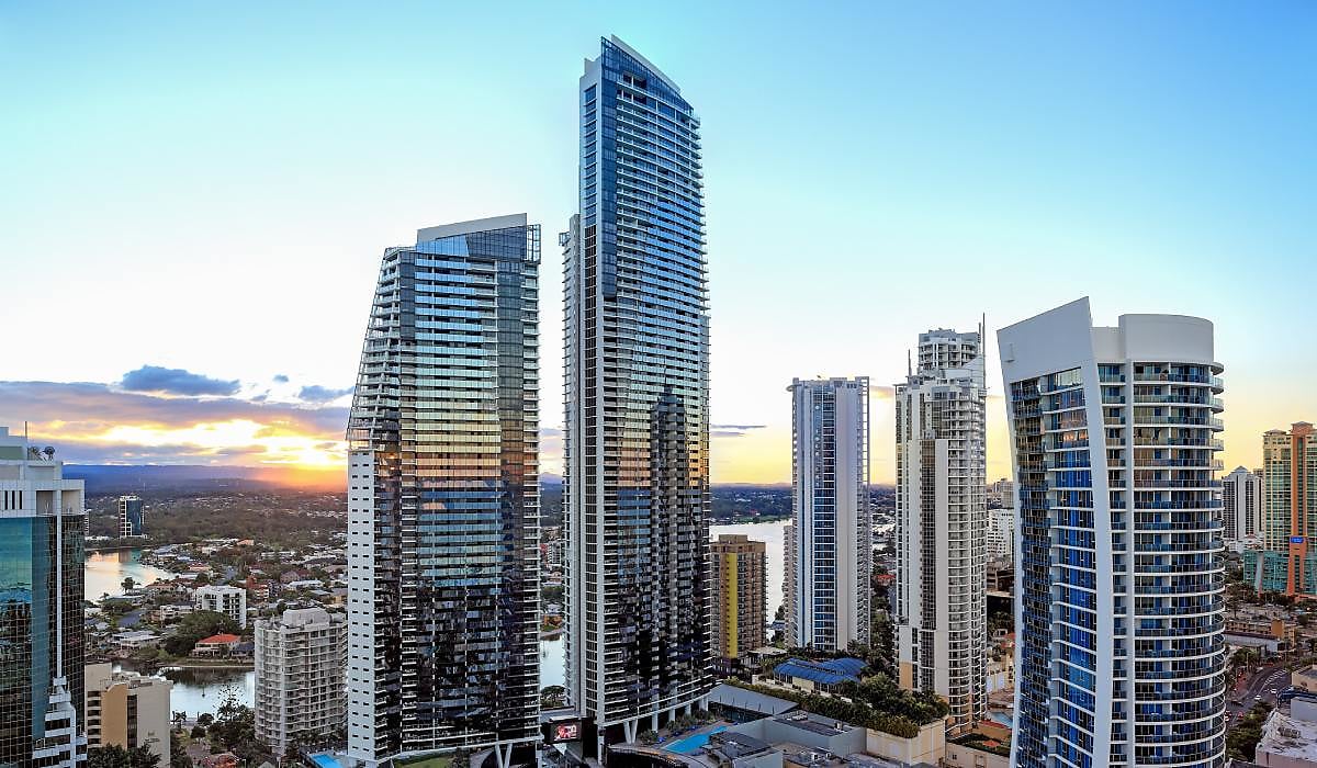 Luxury market set to boom further in 2025 - Smart Property Investment